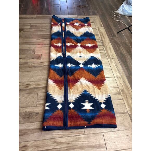 Biederlack Cuddle Wrap Snap Stadium Throw Aztec Tribal Blanket Zipper 77"x56" - Picture 10 of 15